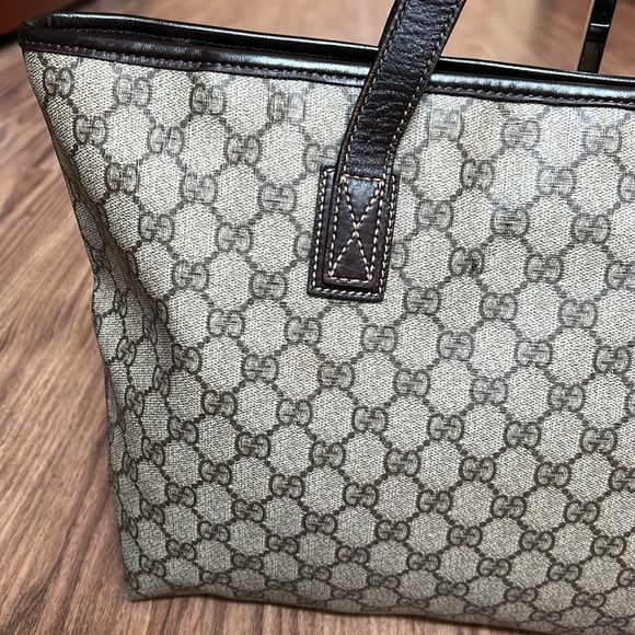 💯 % authentic Gucci shoulder bag - Picture 9 of 16